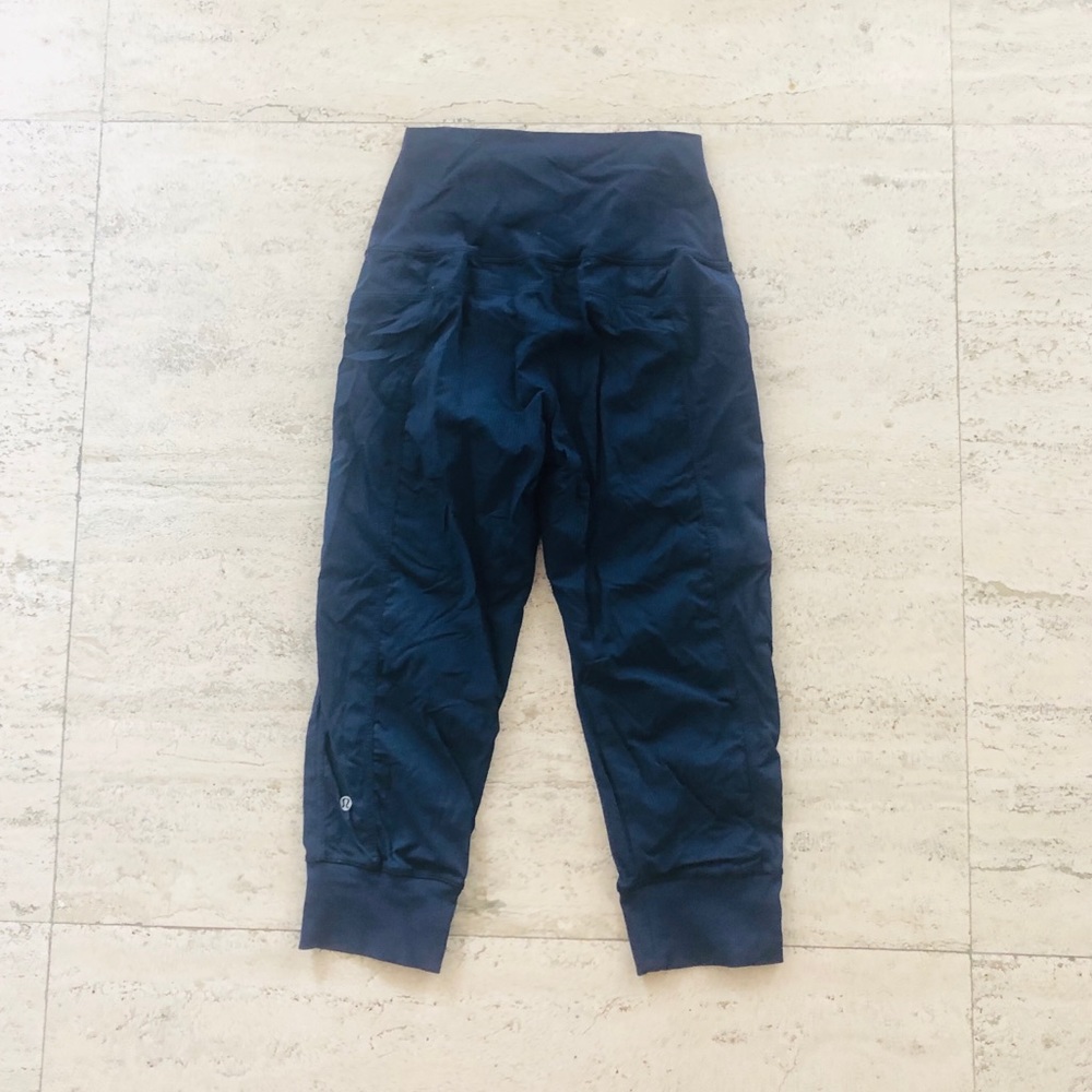 navy lululemon joggers